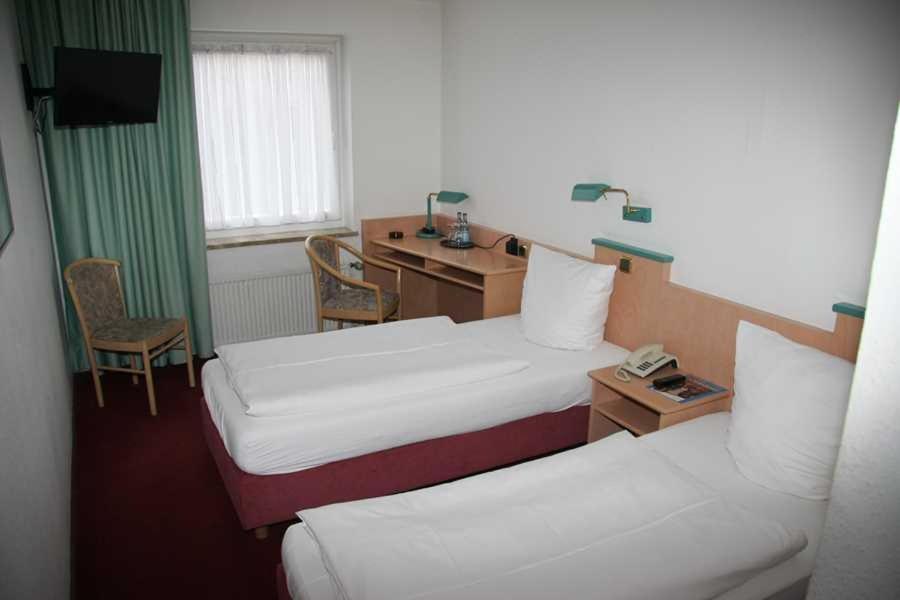 Vorsfelder Hof Otel Wolfsburg Dış mekan fotoğraf