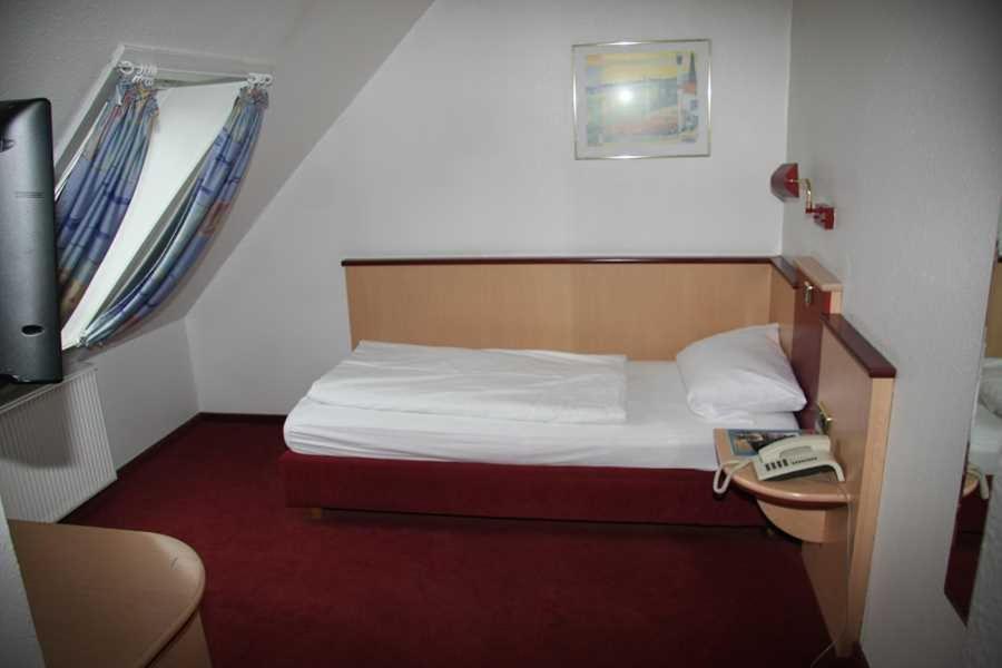 Vorsfelder Hof Otel Wolfsburg Dış mekan fotoğraf
